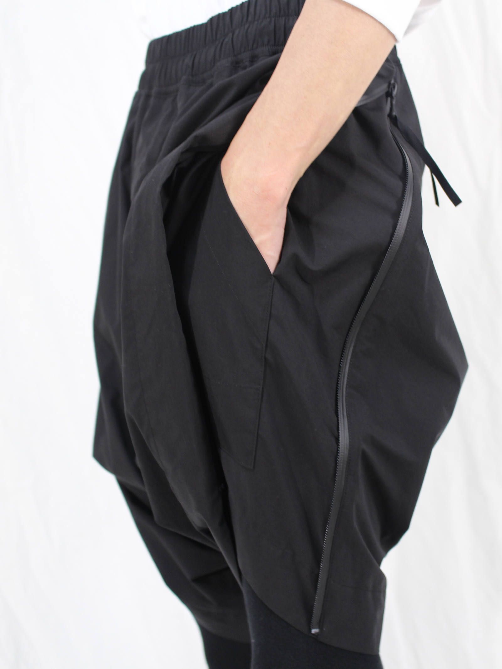NILoS - ツイステッドクロッチパンツ - TWISTED CROTCH PANTS ver.1