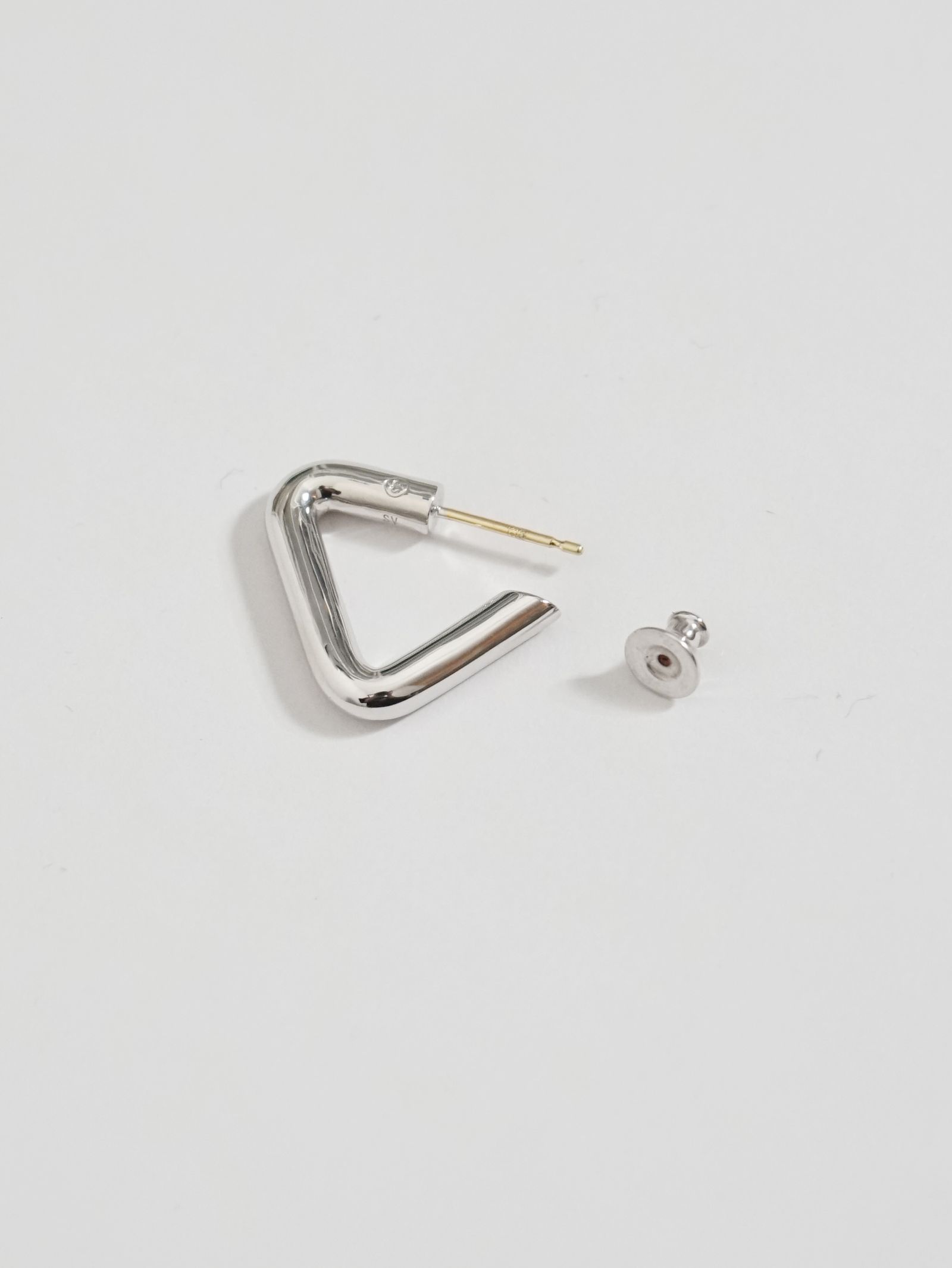 CAREERING - 【両耳用】TRIANGLE 301 WHITE トライアングル ピアス