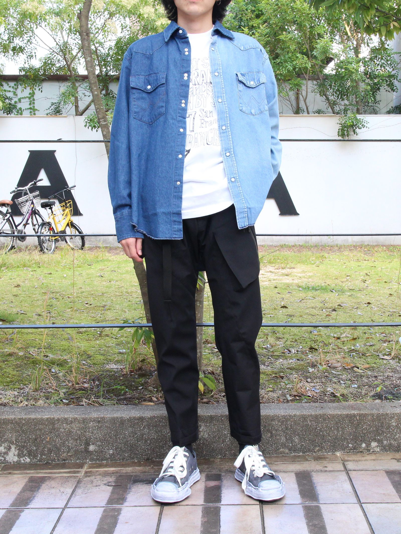 SEVEN BY SEVEN - 再構築アシンメトリーデニムシャツ | ADDICT WEB SHOP