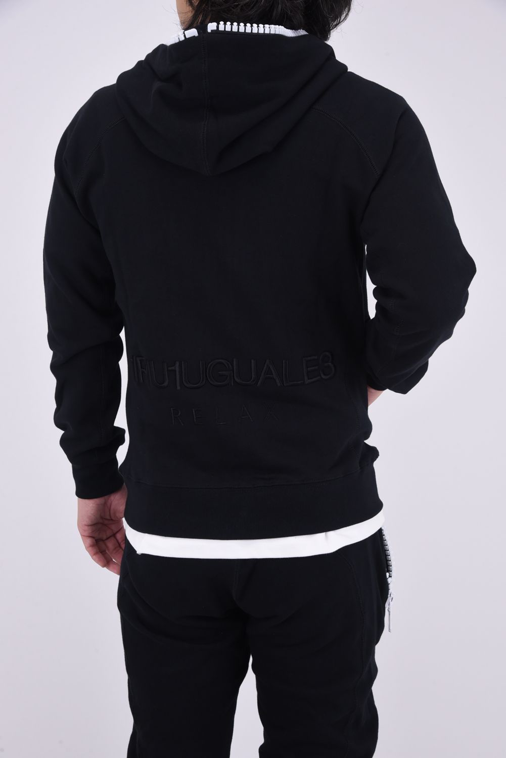 1PIU1UGUALE3 RELAX - BIG ZIP BACK LOGO HOODIE / ビッグジップ