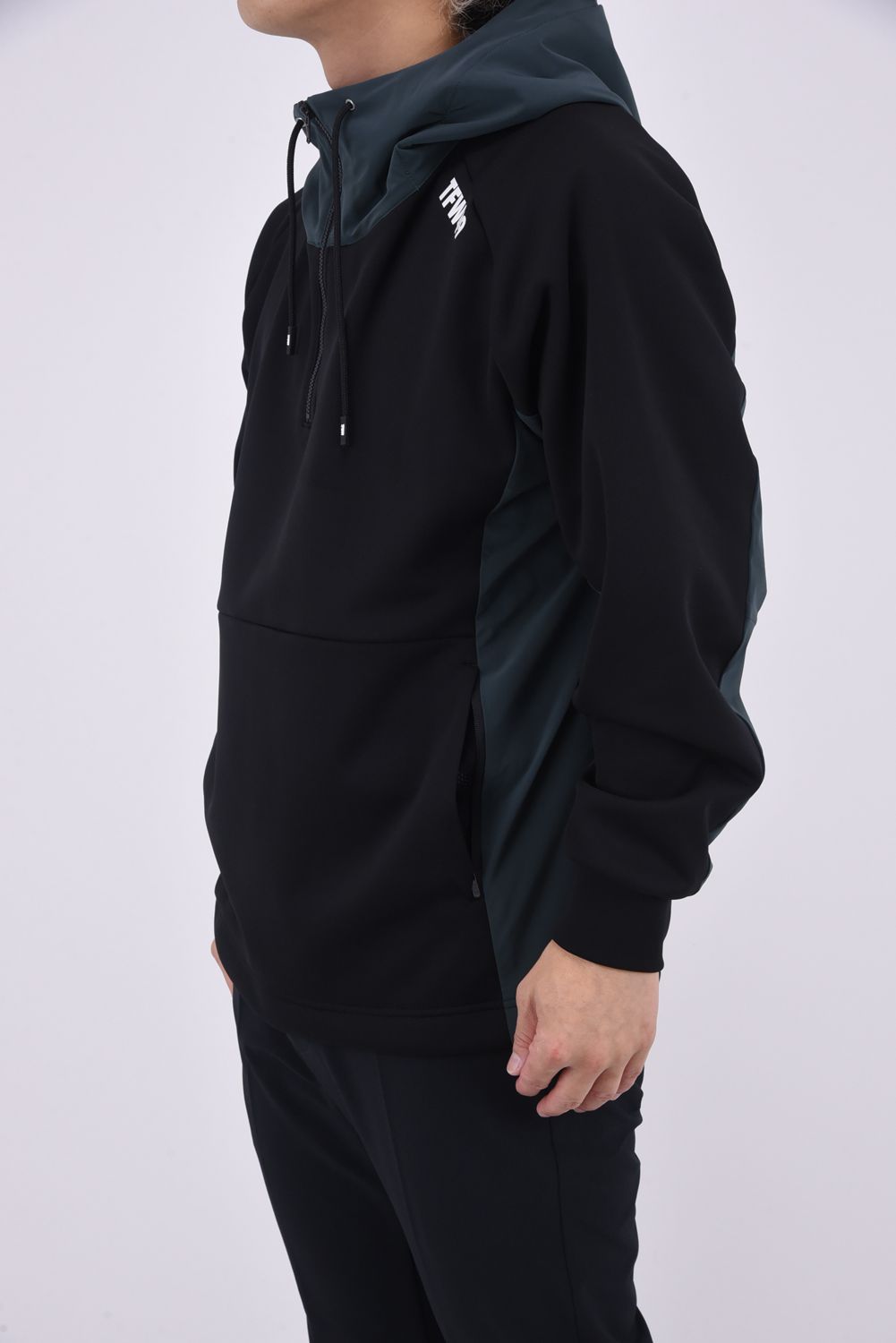 TFW49 - COMBINATION HOODIE / ハーフジップ プルオーバーフーディー