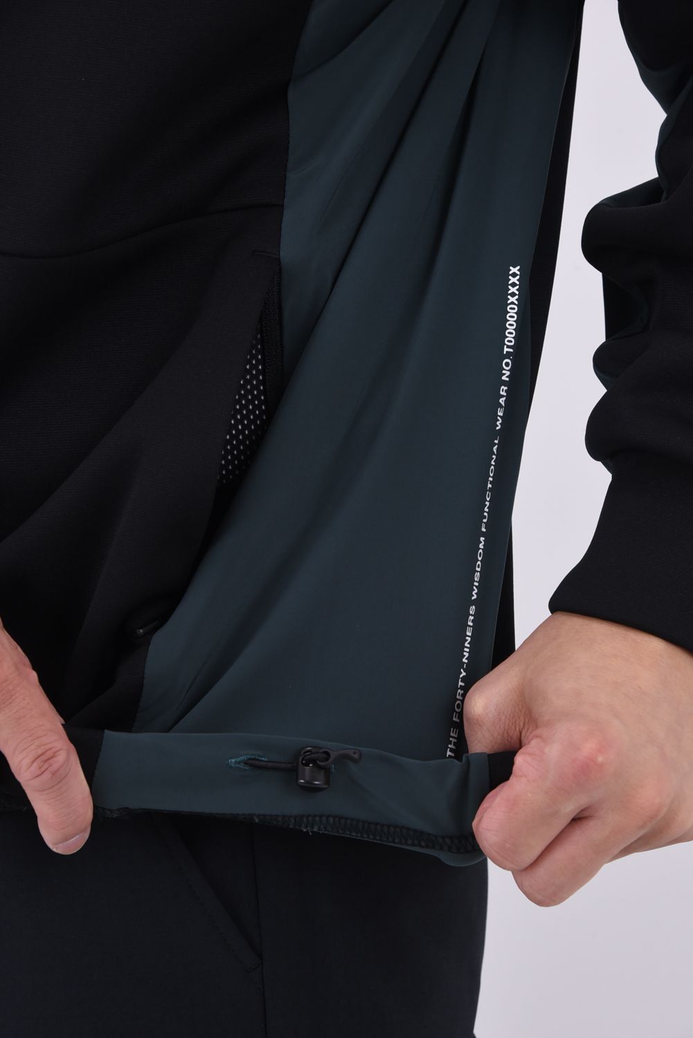 TFW49 - COMBINATION HOODIE / ハーフジップ プルオーバーフーディー