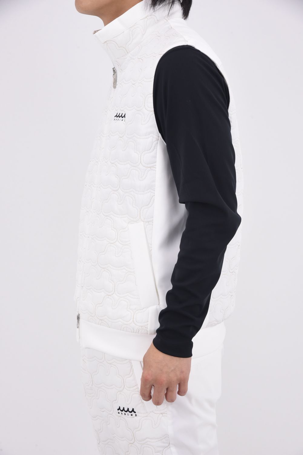 muta - 【25AW】 GEOMETRIC WAVE QUILTING BEST / ジオメトリック