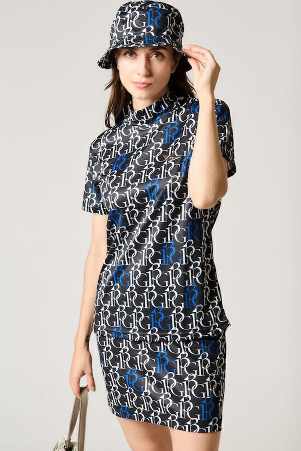 1PIU1UGUALE3 GOLF 総柄 半袖 モックネックTシャツ