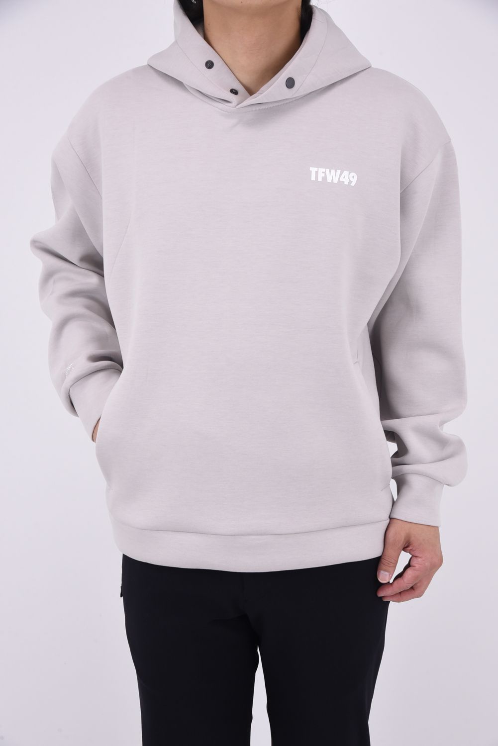 TFW49 - CARDBOARD MATERIAL HOODIE / ダンボールニット プルオーバー