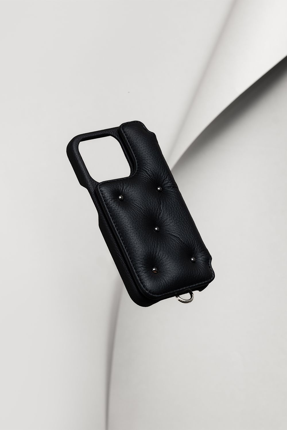 DEMIU - BALLON CINQ / バロン サンク iPhoneケース｜ブラック | laid-back