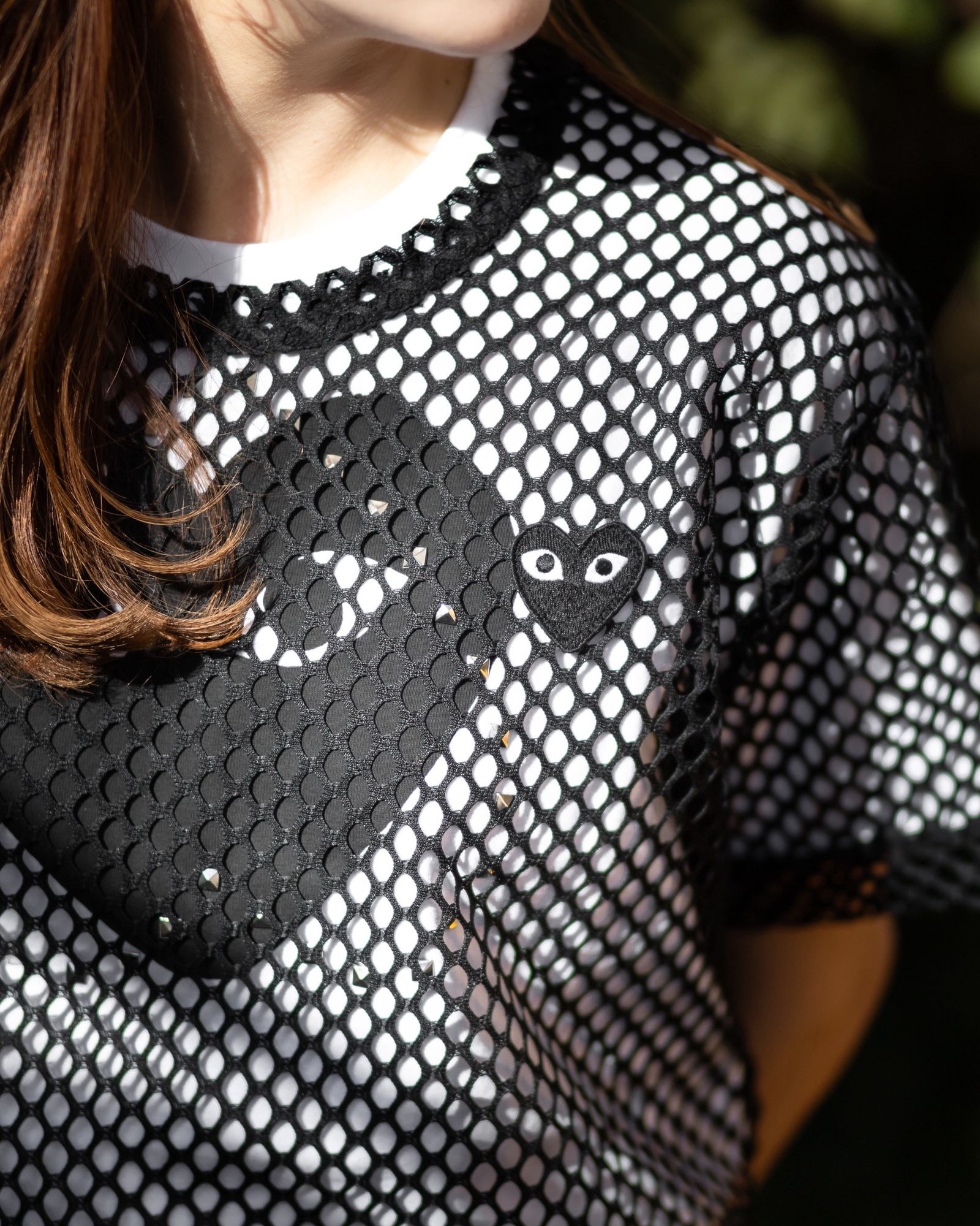 PLAY COMME des GARCONS 新作BLACKエンブレムメッシュTシャツ style