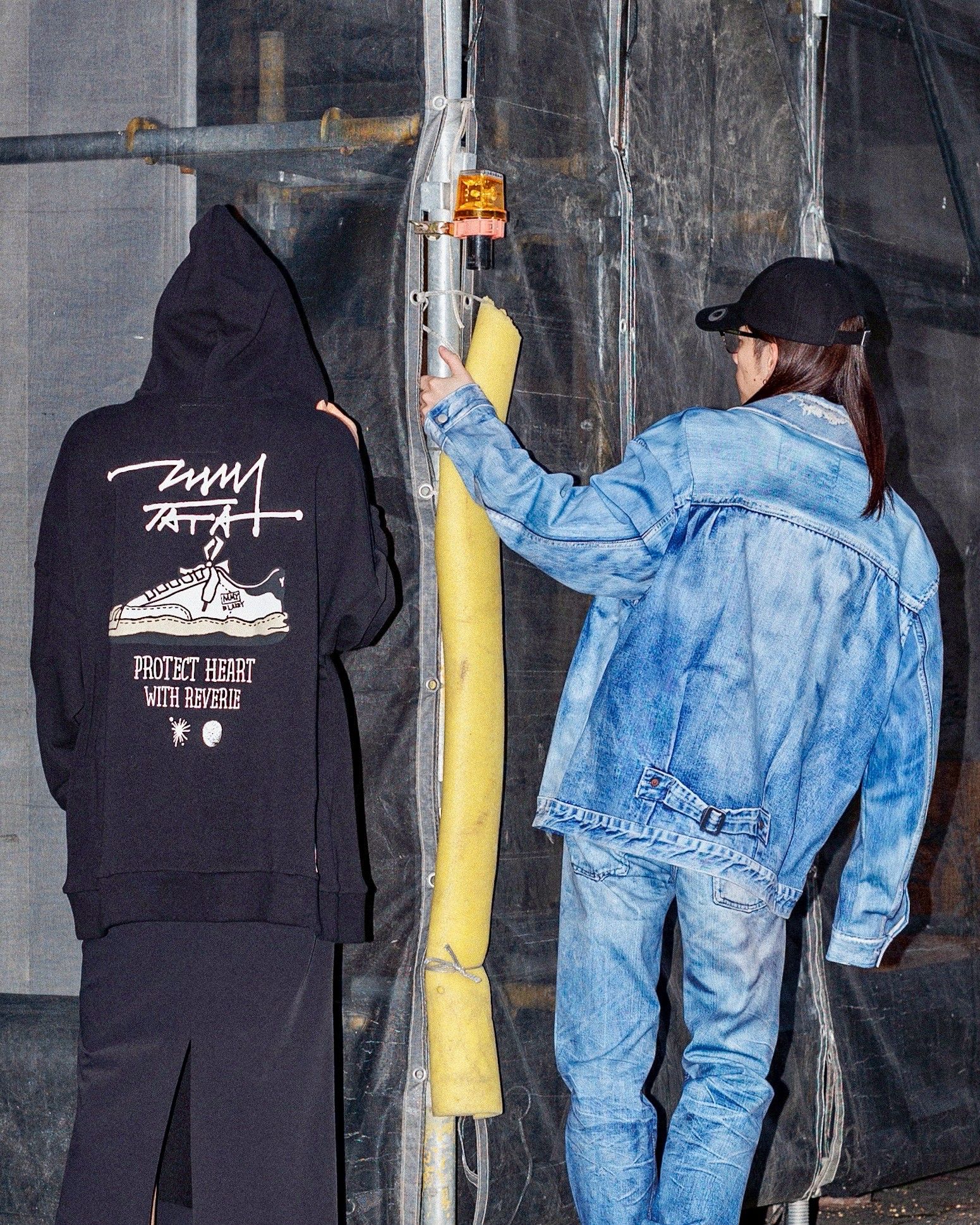 TALKING ABOUT THE ABSTRACTION - トーキングアバウト ジ