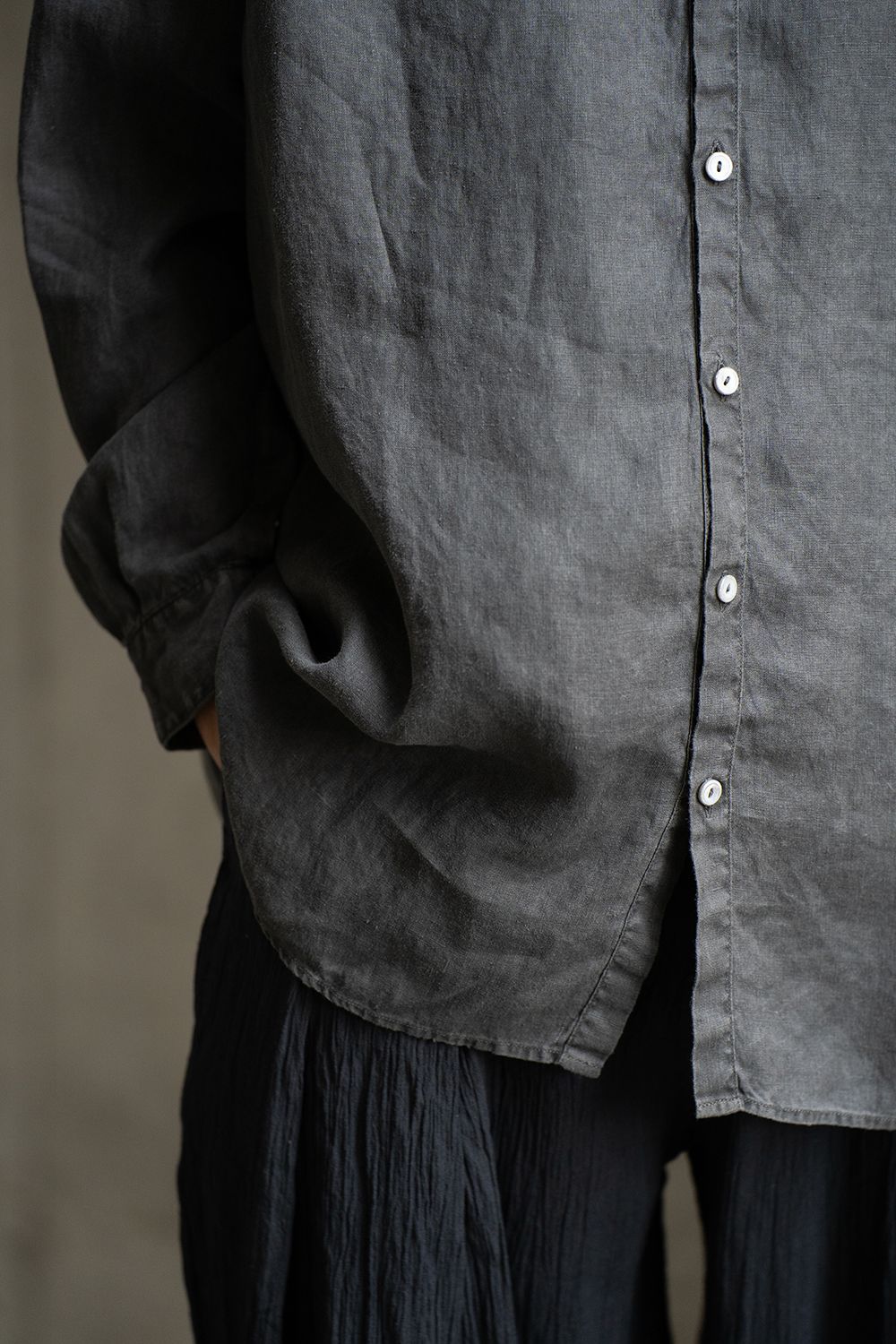 MITTAN - 【ラスト1点】大麻シャツ大(炭) | Salty