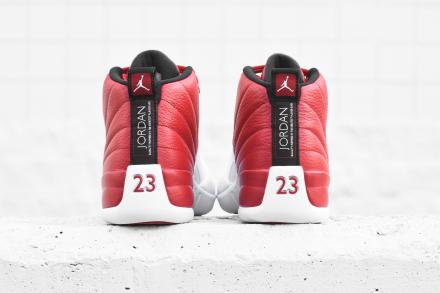国内7月2日発売予定】 ナイキ エアジョーダン12 レトロ ジム レッド