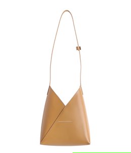 SB6ZH0019-P7183-camel-01.jpg