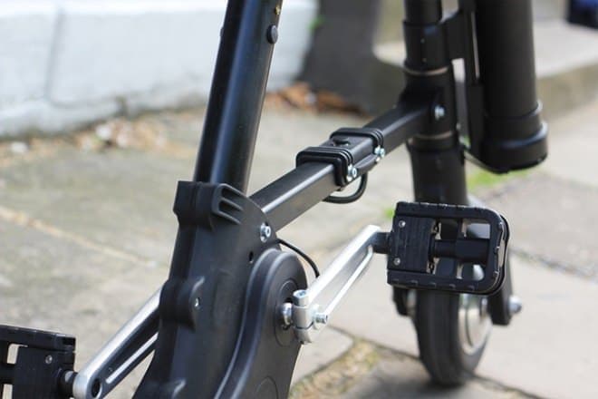 合体ロボみたいな自転車「A-bike」に電動アシスト版の「A-Bike