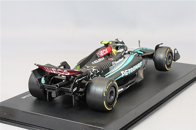 ブラゴ 1/43 メルセデス AMG ペトロナス F1チーム W15 Eパフォーマンス