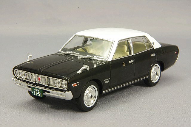 トミカリミテッドヴィンテージNEO43 1/43 日産 セドリック 230型