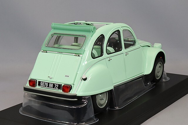 ノレブ 1/18 シトロエン 2CV Club 1982 ジェードグリーン