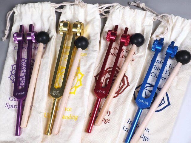 ◇少数限定入荷！◇7種チャクラ対応◇より振動を感じられる重り付き