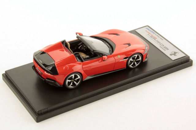 ルックスマート LS556G 1/43 フェラーリ 12（ドーディチ）チリンドリ