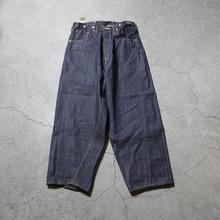 TENDER CO. (テンダー) [130 RINSE INDIGO] TAPERED JEANS