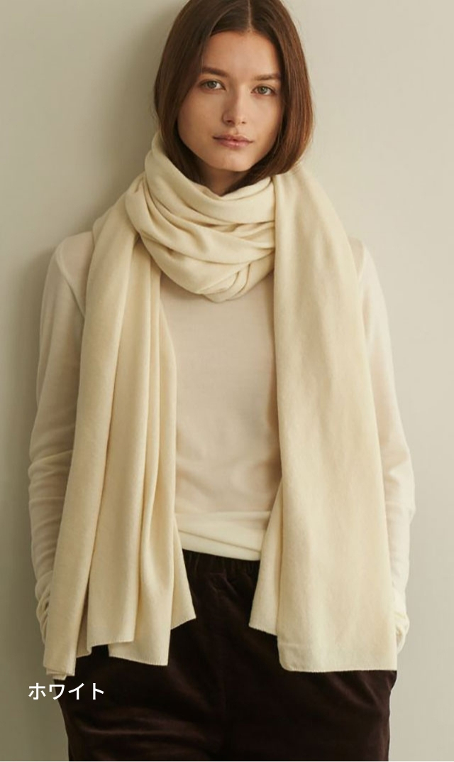 WRAYから,デイリー使いに最適な大判のウールストール“ウールニット