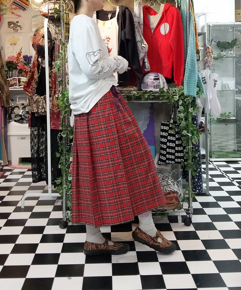 タータンチェック フレアプリーツロングスカート:レッド | SWIVEL SLUM
