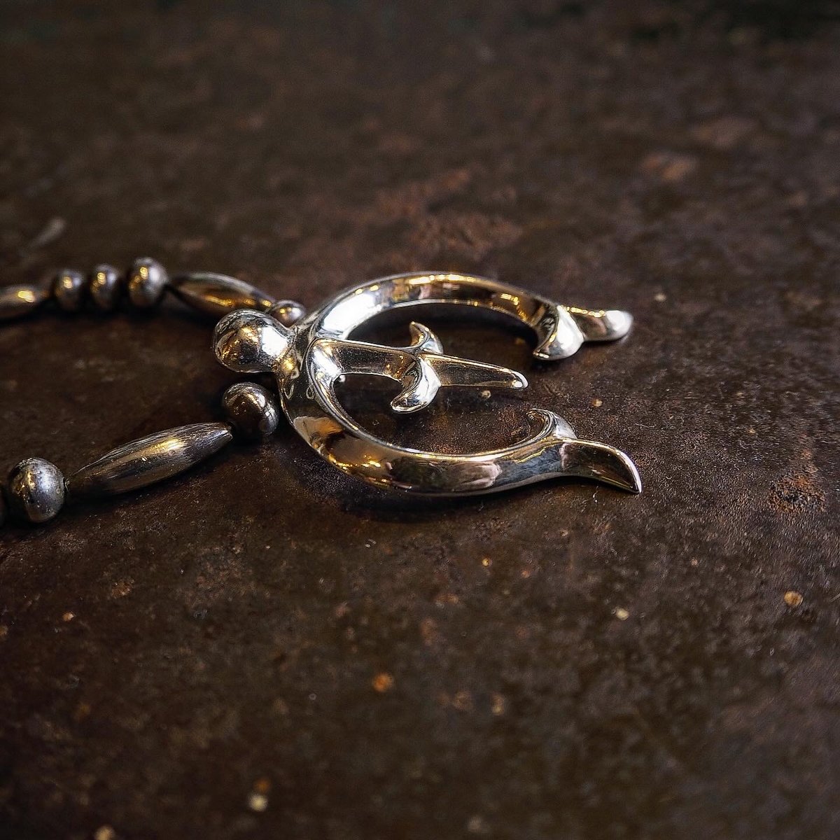 Francis Begay／Naja pendant top 