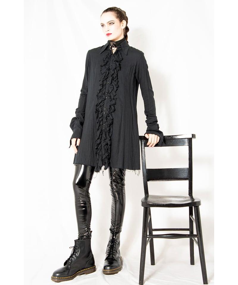 Kanonalice auaaフリル付き黒ポンチョ Kanonalice auaaフリル付き黒