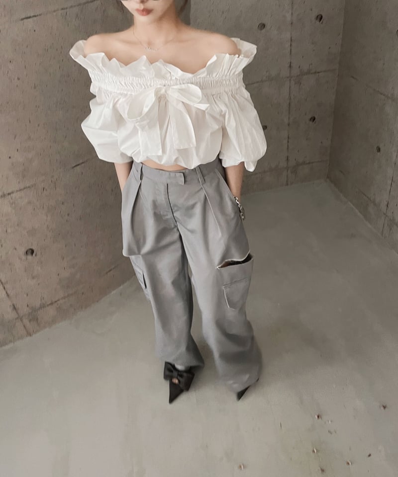 サイドカットタックパンツ / Side Cut Tack Bottoms | FICTION