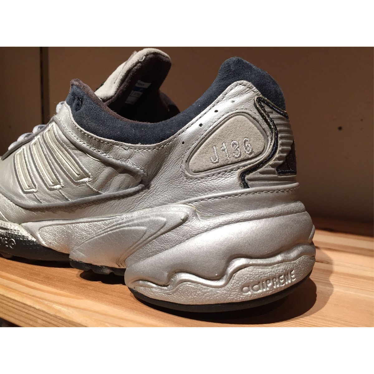 adidas equipment KB8Ⅲ 2000 333足限定 adidas equipment KB8Ⅲ 2000