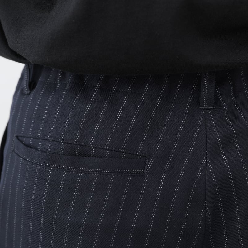 Stripe Slacks | So｜大人に似合う”少数精鋭”の定番服