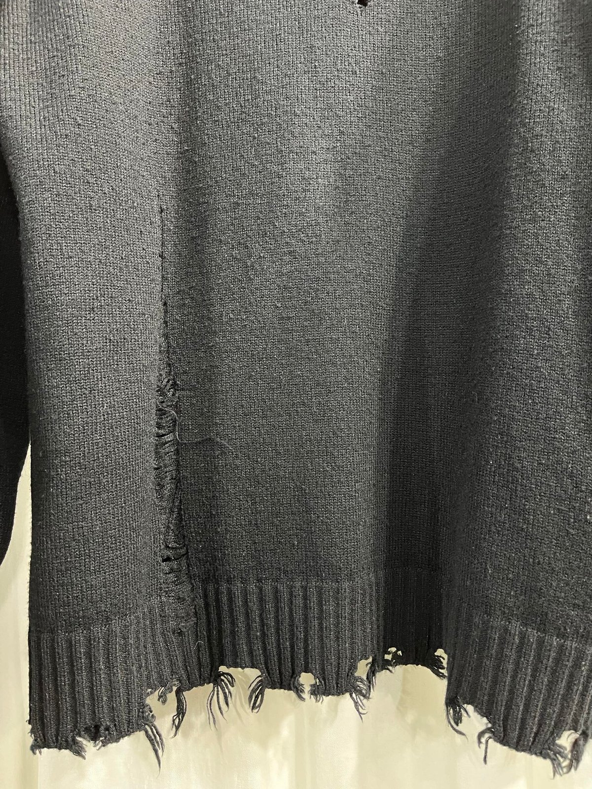 S'YTE yohji yamamoto ダメージ加工 Ⅴネックセーター（UM-K48-613