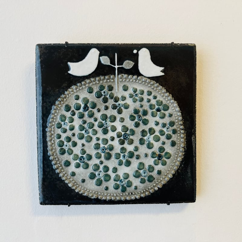 Sylvia leuchovius 】鳥と果実の陶板《Rörstrand》 | sugallery