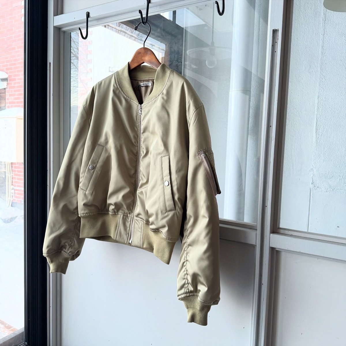 AURALEE HIGH DENSITY SILK TWILL FLIGHT BLOUSON