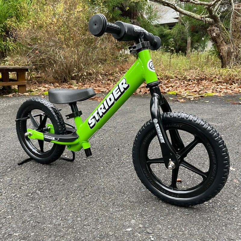 STRIDER ストライダー 12インチ スポーツモデル 緑 グリーン STRIDER