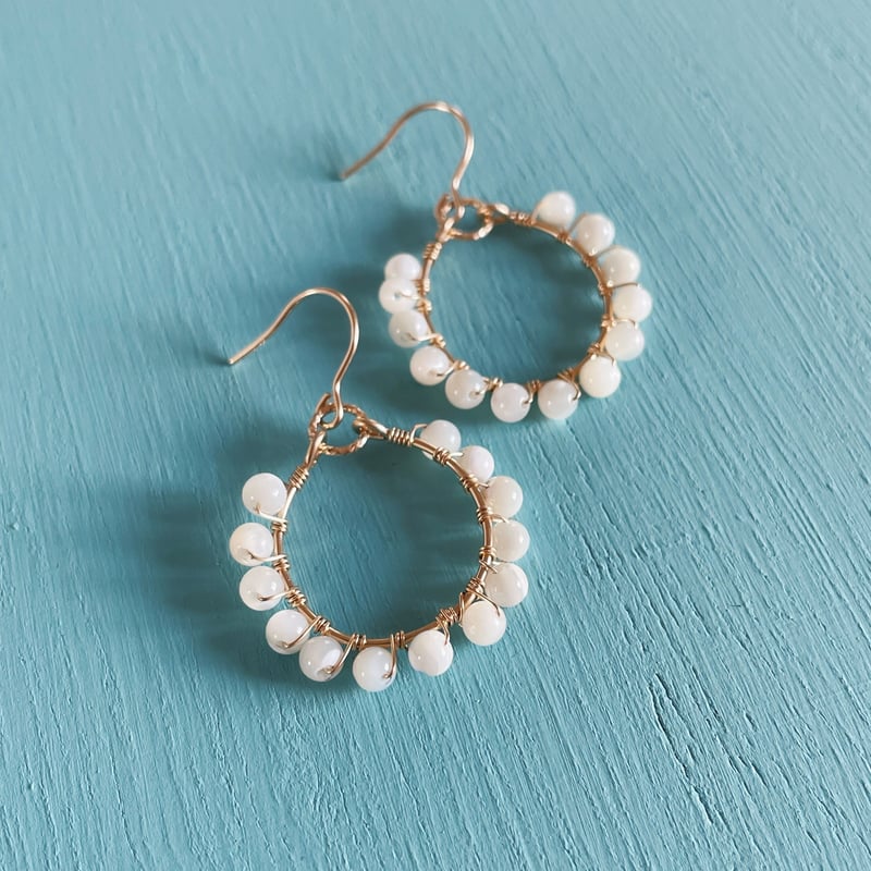 マザーオブパールピアス | Valo jewel