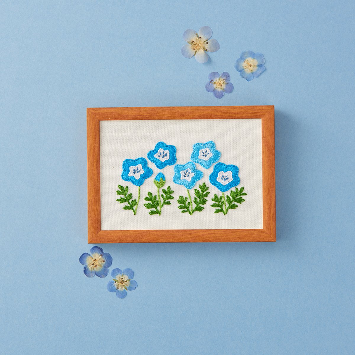 戸塚刺繍(美品) 花柄デザインの楕円形ミラー　他に ウェルカム額(追加) 戸塚刺繍(美品) 花柄デザインの楕円形ミラー 他に ウェルカム額(追加