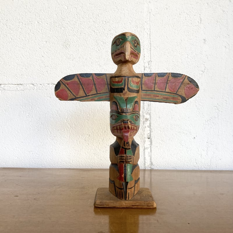 50s Totem pole | The NOON