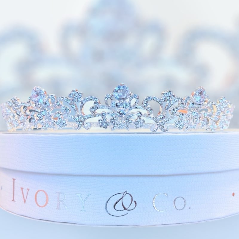 Ivory&Co. Alyssa | UH Bridal Accessory Rental