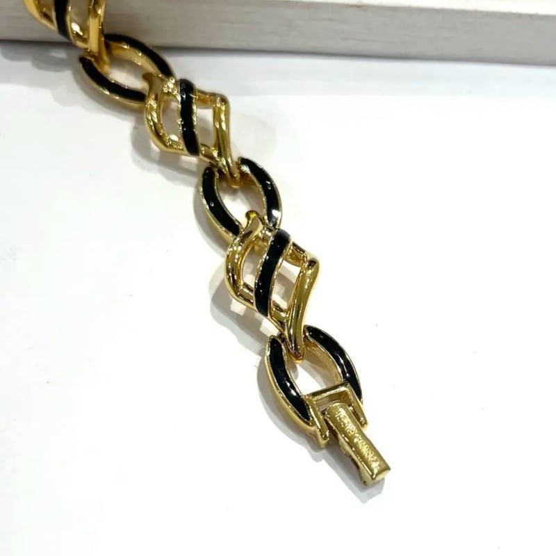 フランスの名門。1801 NINA RICCI ニナリッチ ヴィンテージ