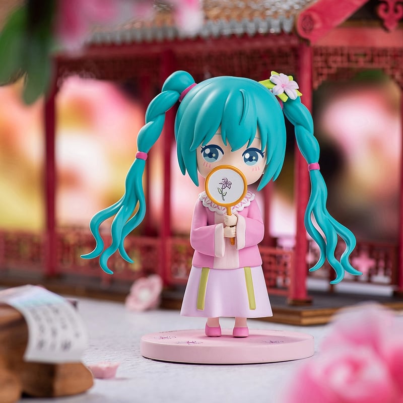 予約販売：11月中旬～11月下旬 お届け予定】GOLDLOK 初音ミク 「曲雲裳