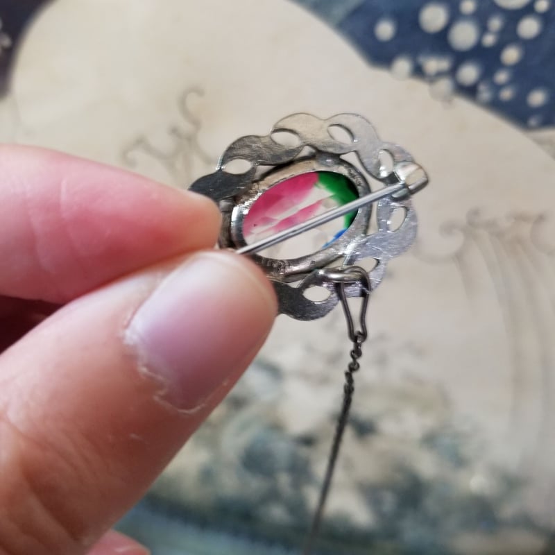 アイリスガラスの一粒ブローチ イギリスヴィンテージ | IgnAPoat