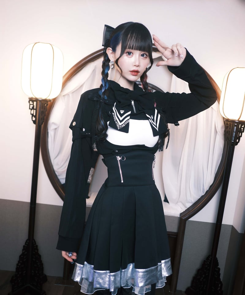 胸空きミニ丈ジャージ》BLACK | HIDOLATRAL THEODOL