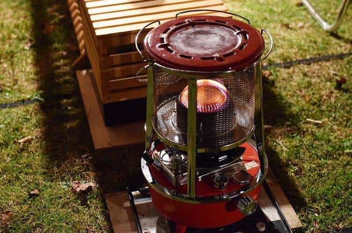 4大人気石油ストーブ徹底比較】この冬のマストバイはどれ？ | 【CAMP