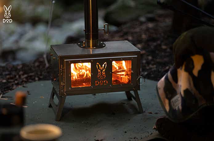 秘訣は金属メッシュにアリ】DOD「シースルーまきちゃん」が薪ストーブ