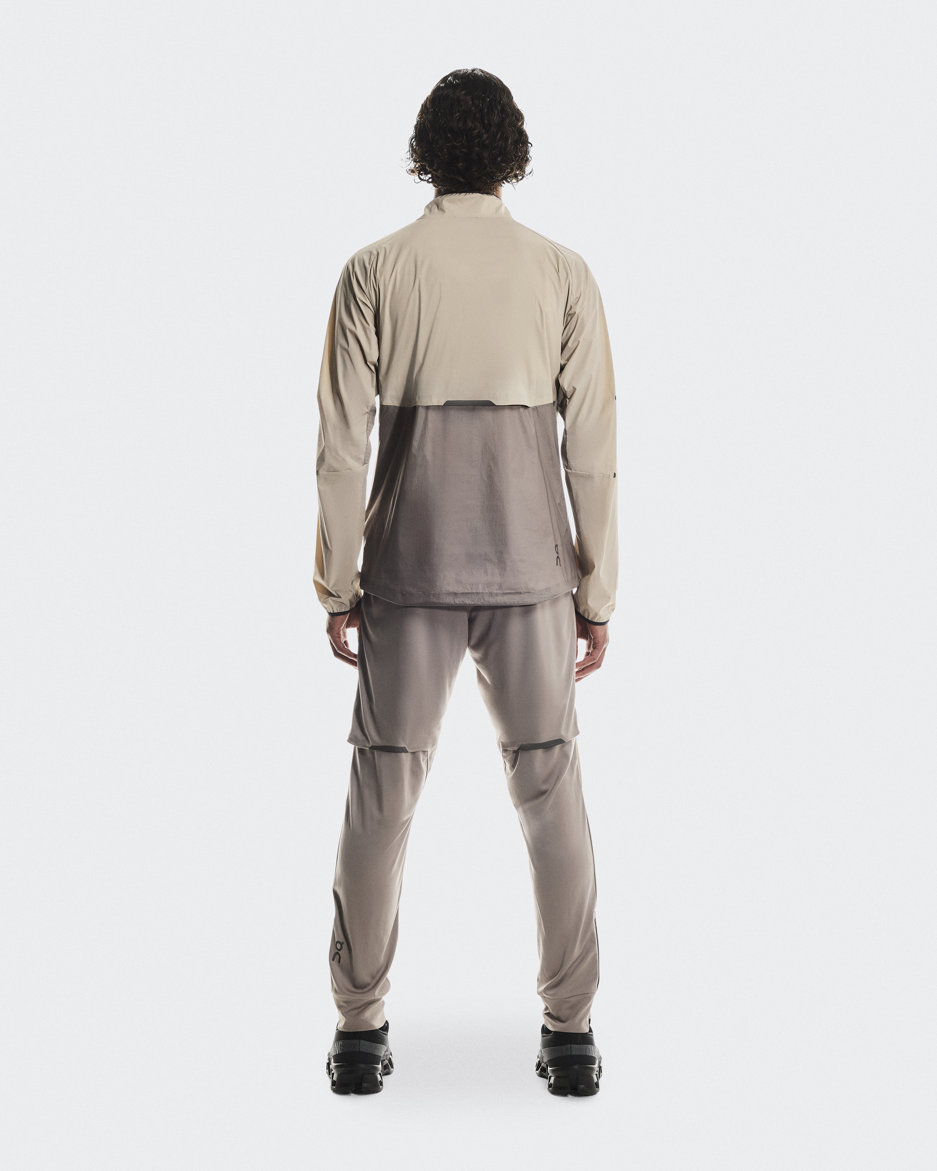 メンズ Weather Pants | ベージュ | On 日本