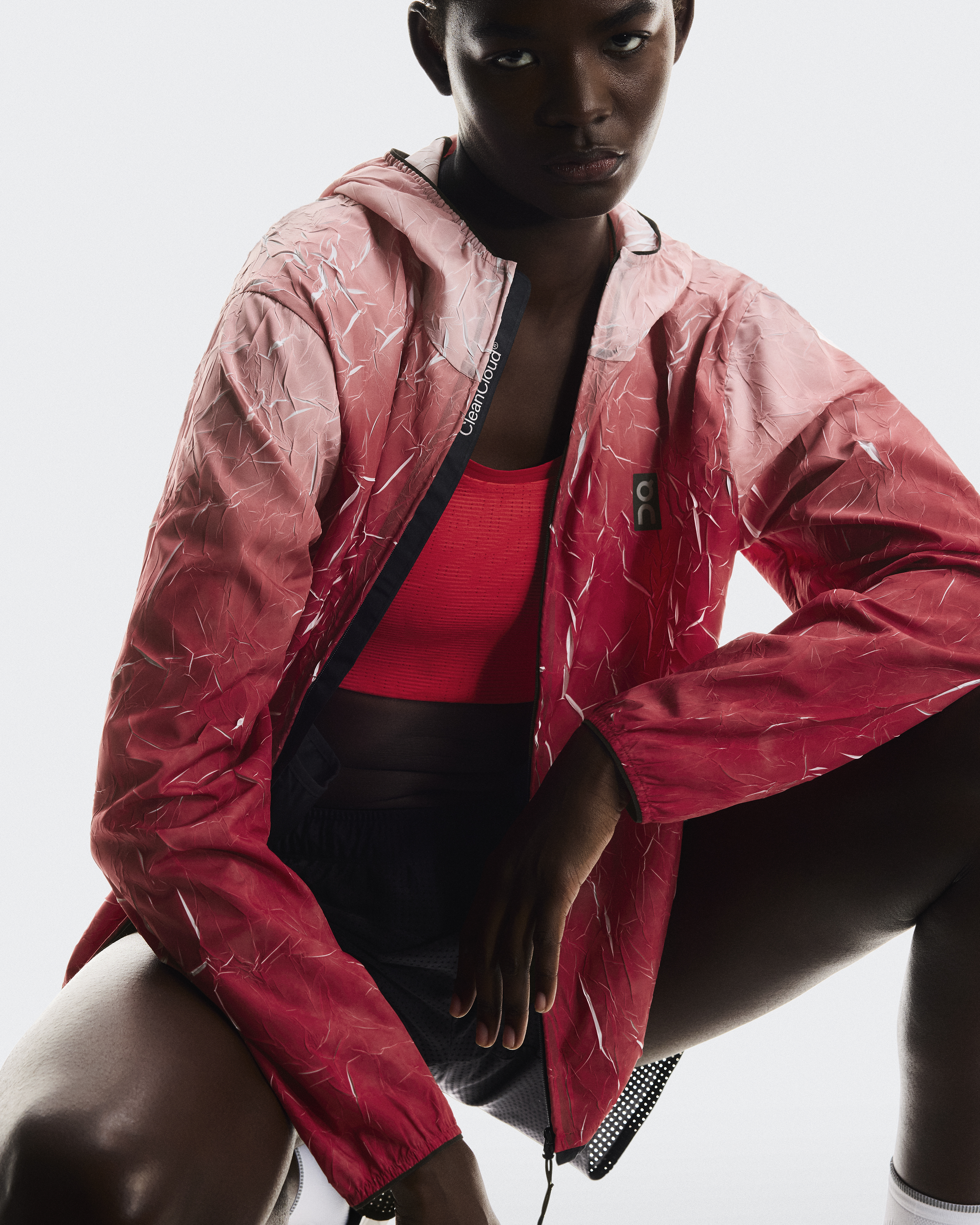 ウィメンズ Pace Run Jacket | レッド | On 日本