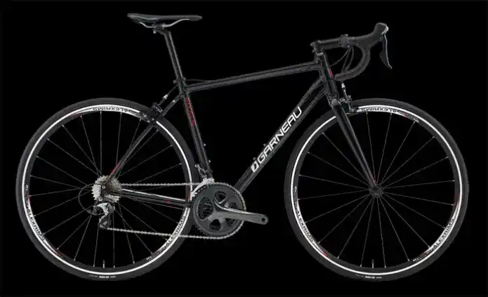 ガノーのクロスバイク最新全モデルをご紹介。スポーティーに街を