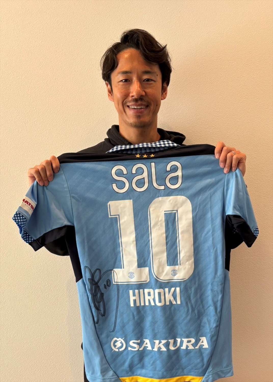 HATTRICK（ハットトリック）-選手の想いをファンへ届ける公式