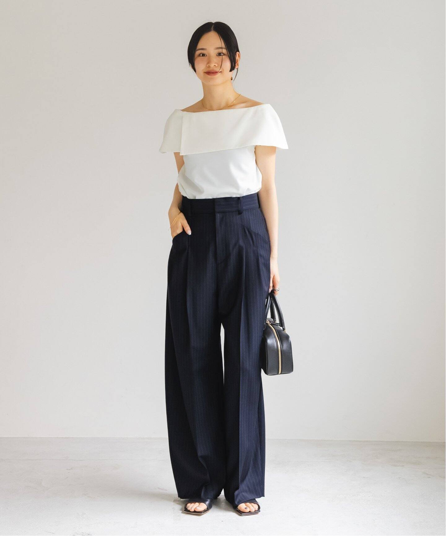 タックカービーボリュームパンツ（スラックス）｜NOBLE（ノーブル）の