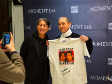 前園さんと元サッカー日本代表の中田英寿さんの顔がプリントされたT