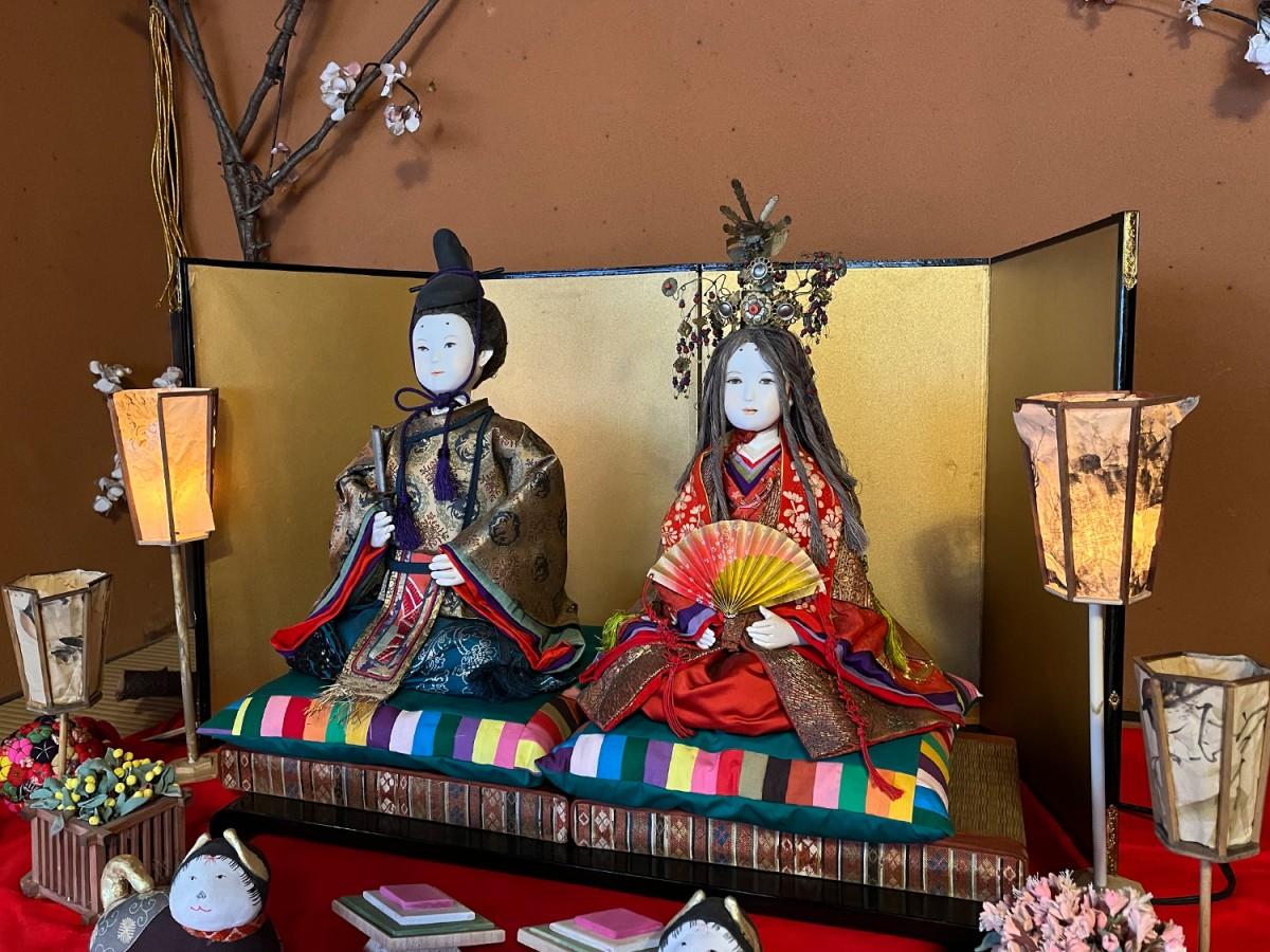 東大阪・旧河澄家で「桃の節句展」 ひな飾り11組、稲脇秀子さんの創作